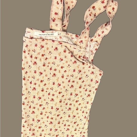 Urban Outfitters Tank Top "Caution to the Wind" Ditsy Floral Top Size XS - Picture 1 of 4